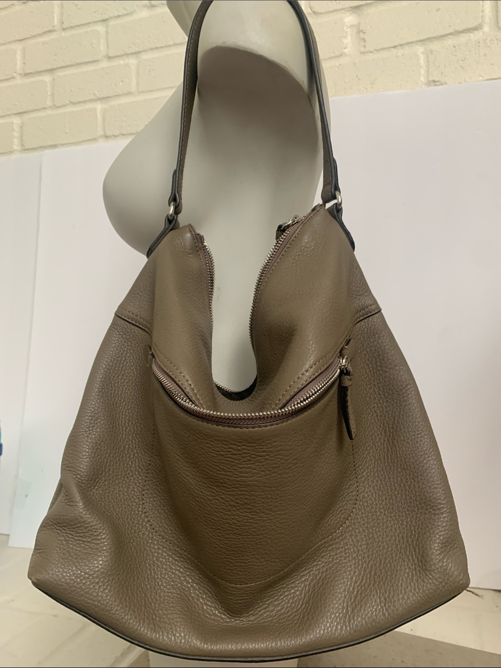 Vince Canuto Taupe Leather Hobo Bag - Women
